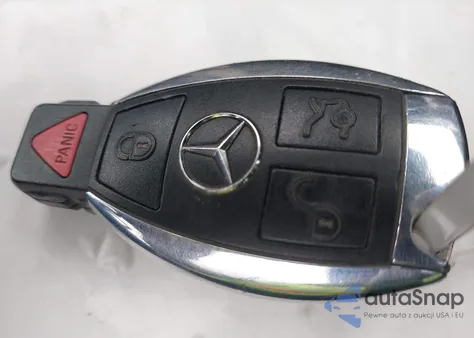 2010 Mercedes-Benz E 350 z USA, uszkodzony, nr VIN WDDHF5GB8AA077108